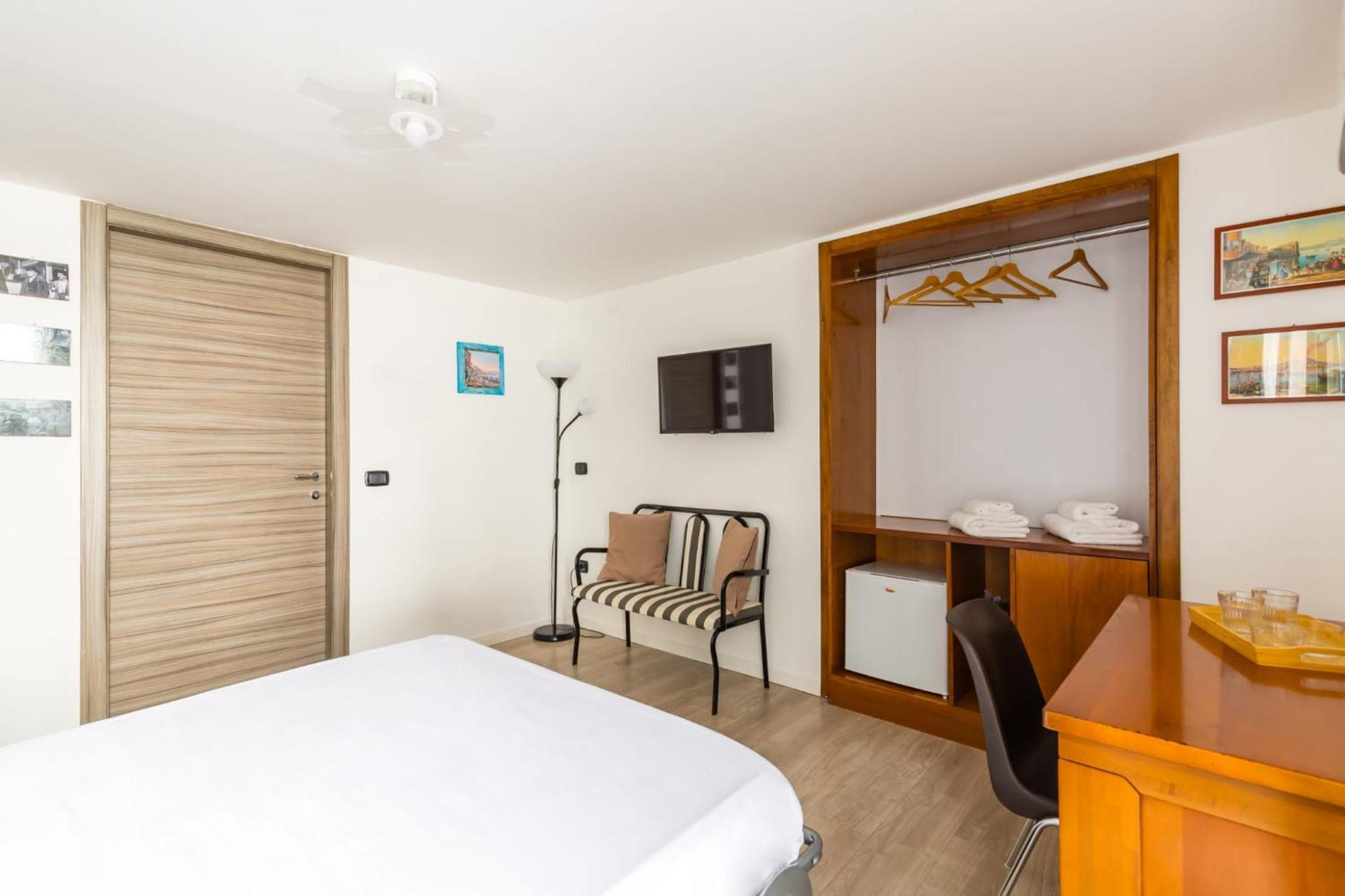 B&B Antica Napoli Exteriör bild